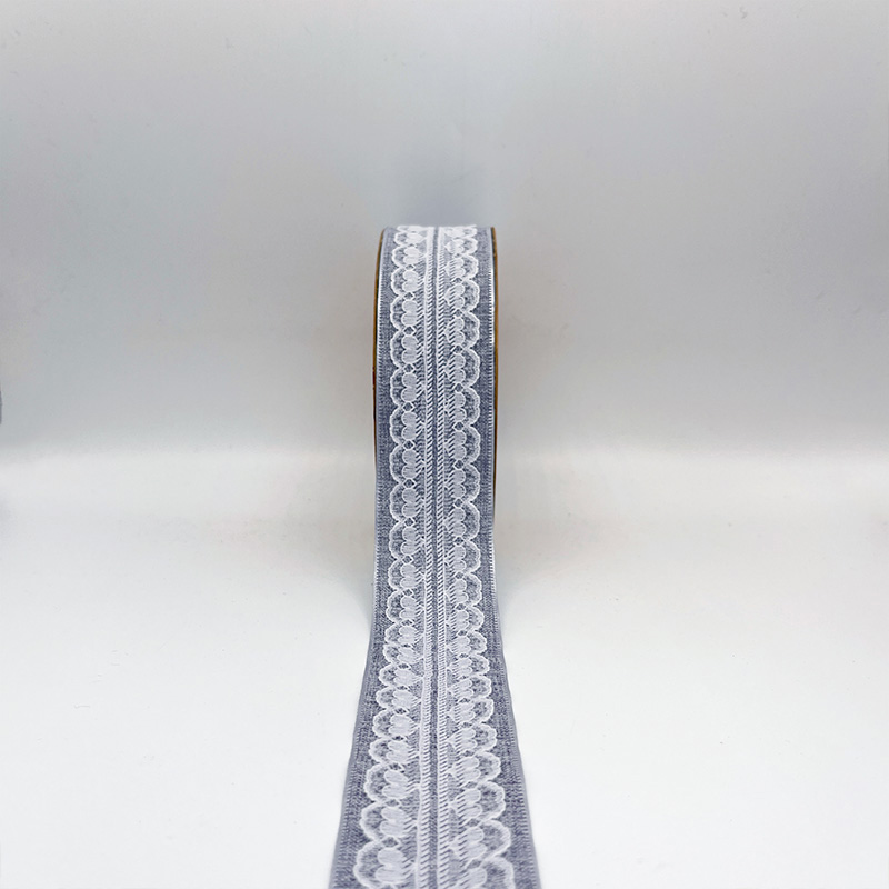 3.8cm fine linen ribbon with white lace